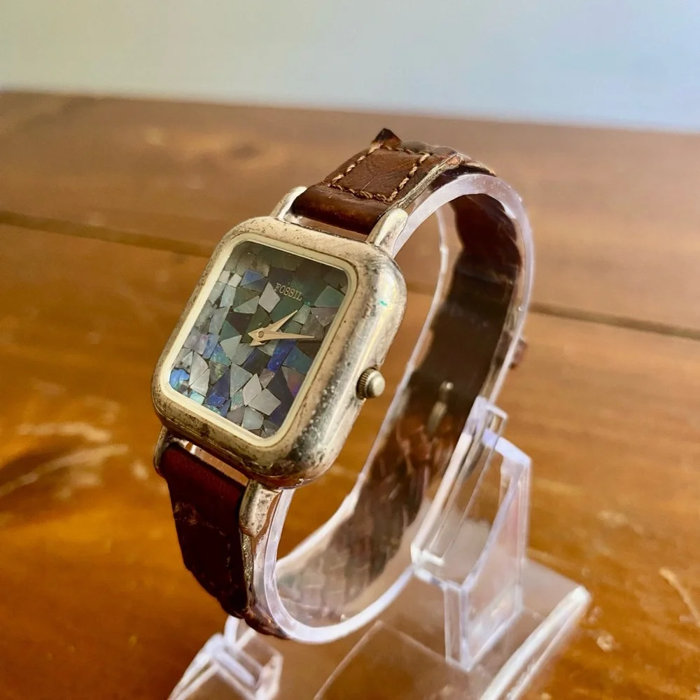 1993 SHATTERED ABALONE FOSSIL WATCH HE-3367